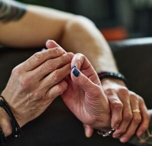 Estudia intervención en situaciones de aislamiento en personas sordociegas