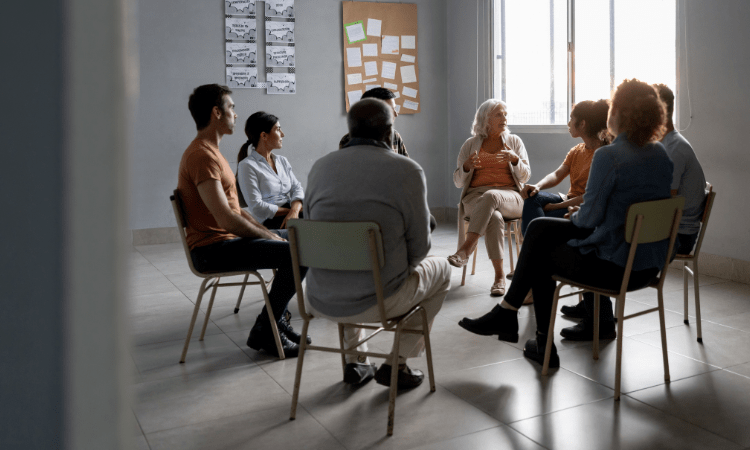¿Qué es la intervención comunitaria? Funciones, objetivos y niveles